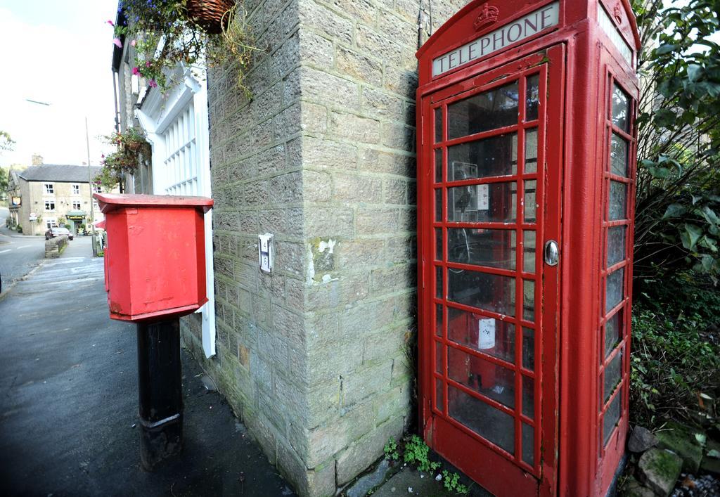 Queens Arms Country Inn กลอสซ็อป ภายนอก รูปภาพ