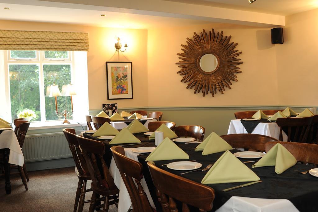 Queens Arms Country Inn กลอสซ็อป ภายนอก รูปภาพ